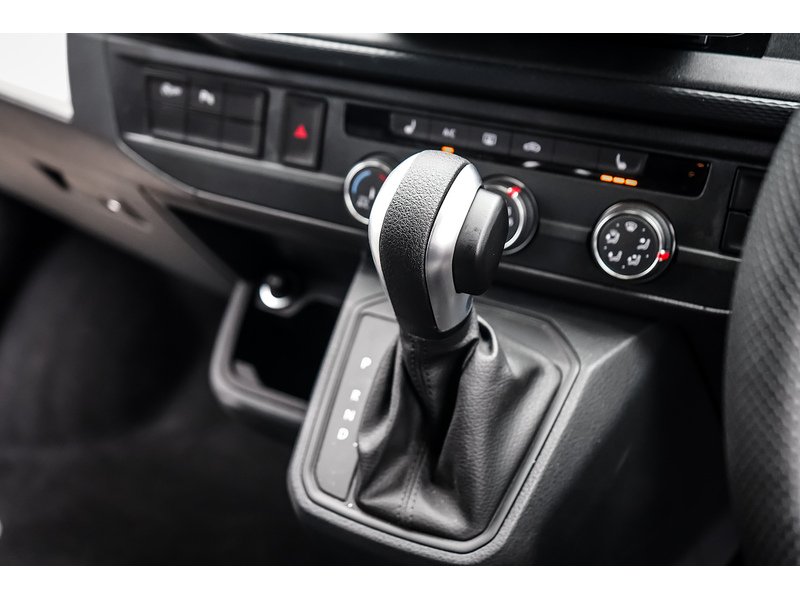 Volkswagen VOLKSWAGEN TRANSPORTER VW T6.1 T32 KOMBI VAN HIGHLINE LWB 150PS 2.0 TDI DSG EDITION 73