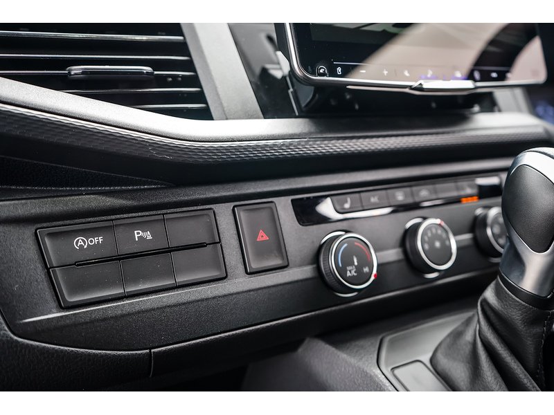 Volkswagen VOLKSWAGEN TRANSPORTER VW T6.1 T32 KOMBI VAN HIGHLINE LWB 150PS 2.0 TDI DSG EDITION 73