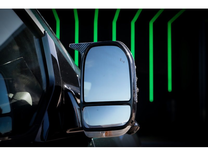 Volkswagen T32 Panel Van Commerce Pro LWB 170ps 2.0 TDI DSG