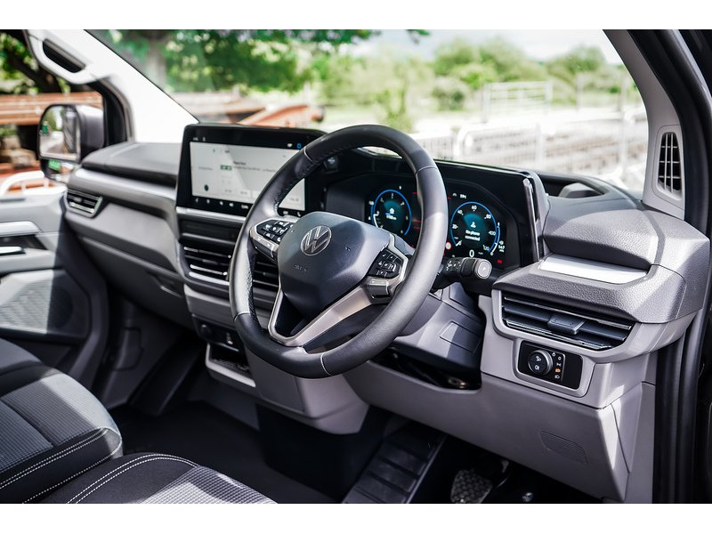 Volkswagen T32 Panel Van Commerce Pro SWB 170ps 2.0 TDI 8sp SWB 2.0 Auto Diesel