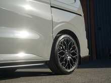 Volkswagen T32 Panel Van Commerce Pro SWB 150 PS 2.0 TDI 8sp Automatic 4MOTION