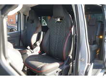 Volkswagen T32 Panel Van Commerce Pro SWB 150 PS 2.0 TDI 8sp Automatic 4MOTION