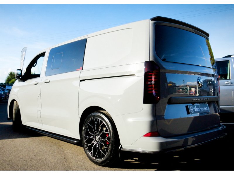 Volkswagen T32 Panel Van Commerce Pro SWB 150 PS 2.0 TDI 8sp Automatic 4MOTION