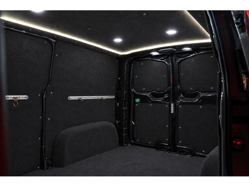 Volkswagen T32 Panel Van Commerce Pro SWB 150 PS 2.0 TDI 8sp Automatic 4MOTION