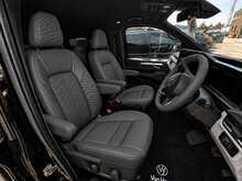 Volkswagen T32 Panel Van Commerce Pro LWB 170ps 2.0 TDI DSG