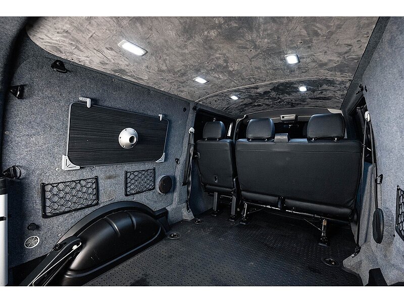 Volkswagen 2.0 TDI T32 BlueMotion Tech Window Van 4dr Diesel DSG FWD LWB Euro 6 (s/s) (150 ps)