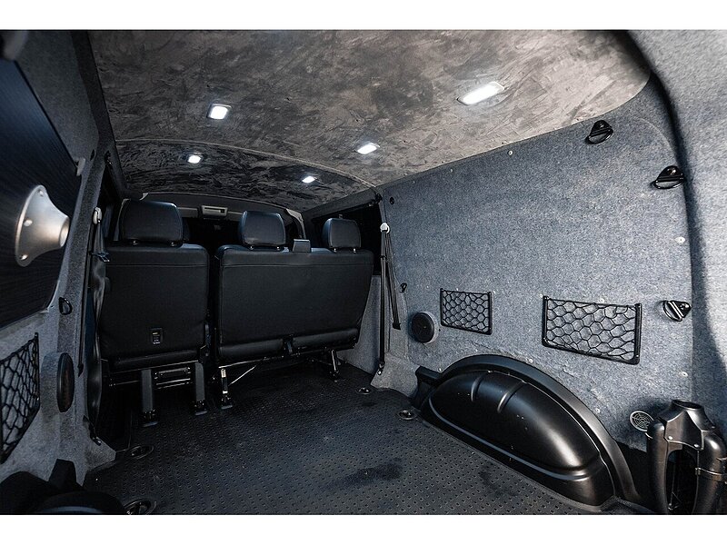 Volkswagen 2.0 TDI T32 BlueMotion Tech Window Van 4dr Diesel DSG FWD LWB Euro 6 (s/s) (150 ps)