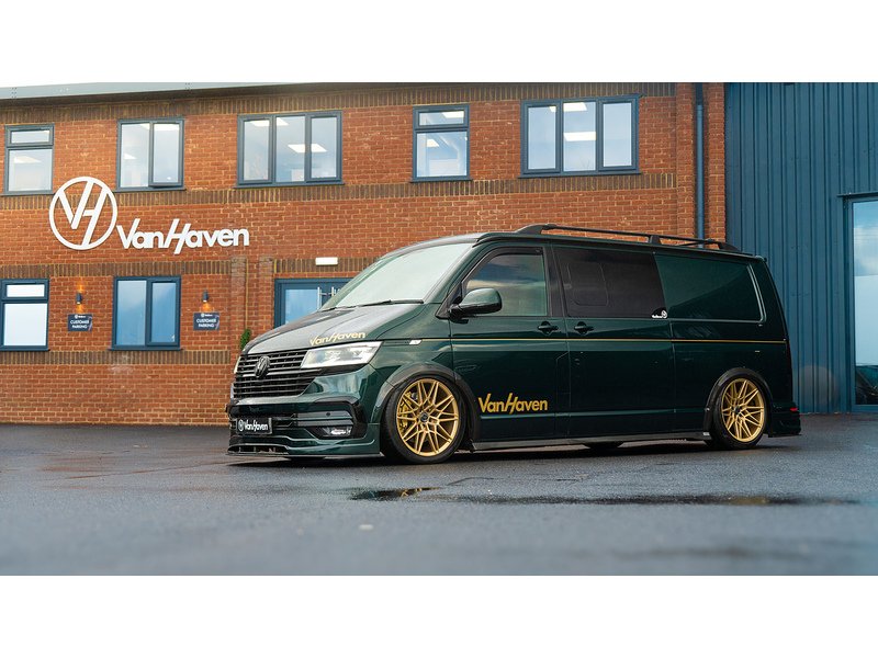 Volkswagen T32 Transporter Highline LWB 204ps Automatic 2.0 Diesel 5dr