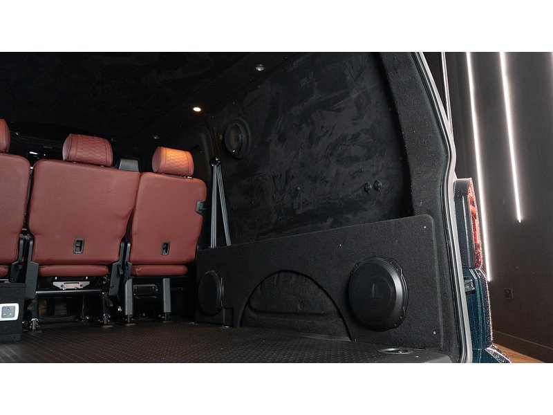 Volkswagen T32 Transporter Highline LWB 204ps Automatic 2.0 Diesel 5dr