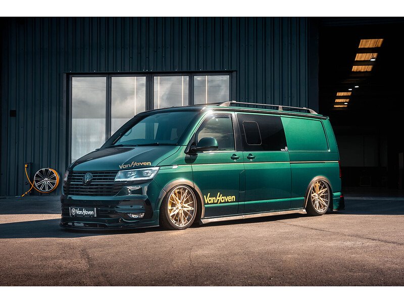 Volkswagen T32 Transporter Highline LWB 204ps Automatic 2.0 Diesel 5dr