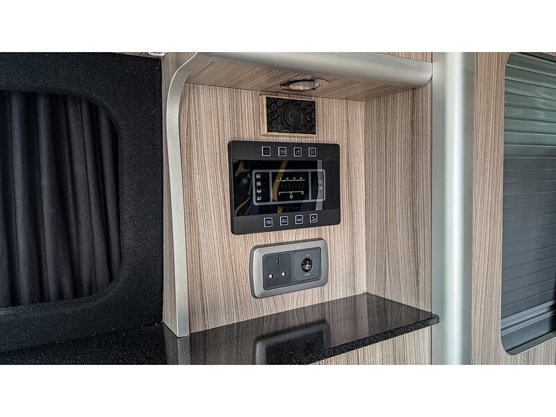 Volkswagen 2.0 BiTDI T30 Highline Panel Van 5dr Diesel DSG FWD SWB Euro 6 (s/s) (204 ps)