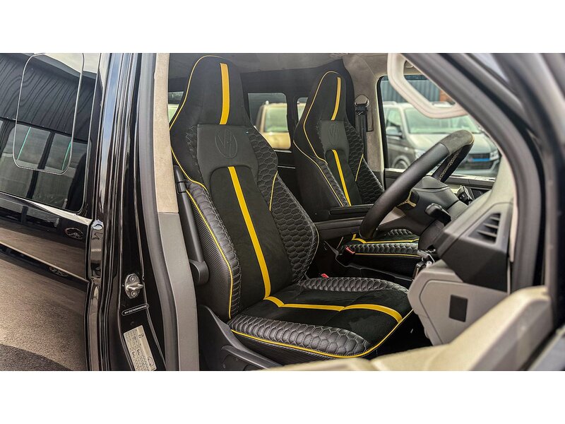 Volkswagen 2.0 BiTDI T30 Highline Panel Van 5dr Diesel DSG FWD SWB Euro 6 (s/s) (204 ps)