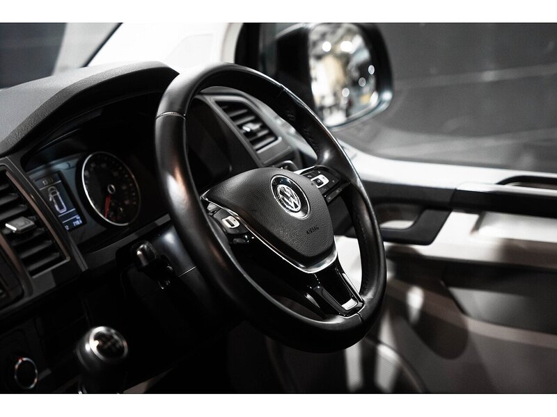 Volkswagen 2.0 TDI T30 BlueMotion Tech Highline Panel Van 5dr Diesel Manual FWD SWB Euro 6 (s/s) (150 ps)