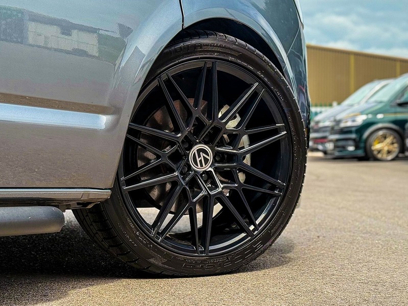 Volkswagen T30 Panel Van Highline SWB 204PS 2.0 TDI DSG