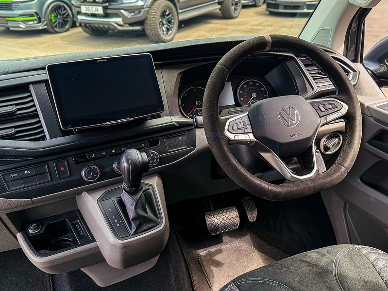 Volkswagen T30 Panel Van Highline SWB 204PS 2.0 TDI DSG