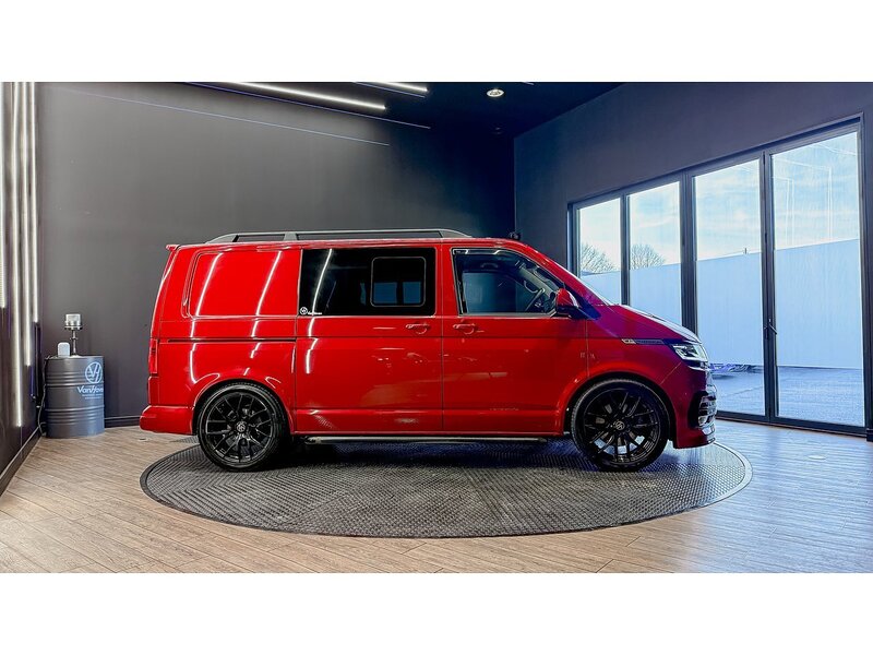 Volkswagen 2.0 TDI T32 Highline Crew Van 5dr Diesel DSG FWD SWB Euro 6 (s/s) (150 ps)