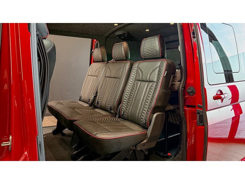 Volkswagen 2.0 TDI T32 Highline Crew Van 5dr Diesel DSG FWD SWB Euro 6 (s/s) (150 ps)