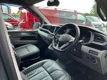 Volkswagen T32 Panel Van Highline SWB 204ps 2.0 TDI 7sp DSG