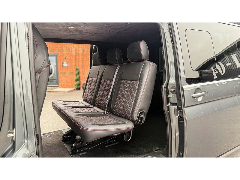 Volkswagen 2.0 TDI T30 Highline Panel Van 5dr Diesel DSG FWD SWB Euro 6 (s/s) (150 ps)