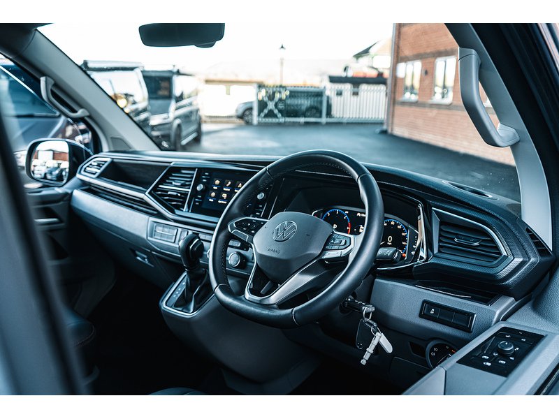 Volkswagen 2.0 BiTDI T32 Sportline Panel Van 5dr Diesel DSG FWD SWB Euro 6 (s/s) (204 ps)