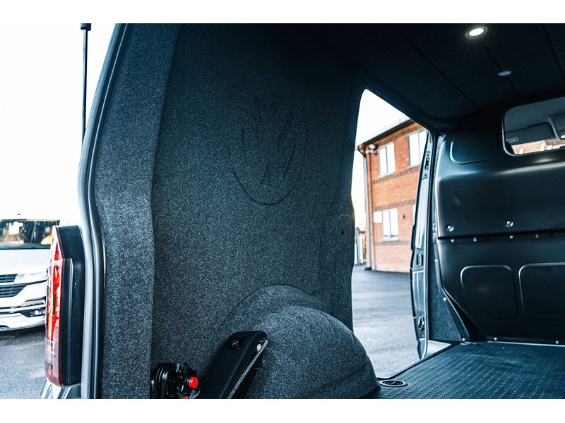 Volkswagen 2.0 BiTDI T32 Sportline Panel Van 5dr Diesel DSG FWD SWB Euro 6 (s/s) (204 ps)