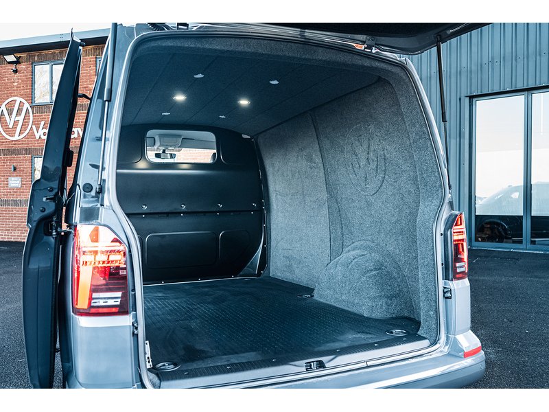 Volkswagen 2.0 BiTDI T32 Sportline Panel Van 5dr Diesel DSG FWD SWB Euro 6 (s/s) (204 ps)