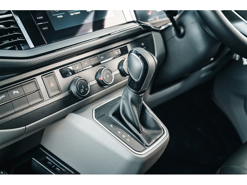 Volkswagen 2.0 BiTDI T32 Sportline Panel Van 5dr Diesel DSG FWD SWB Euro 6 (s/s) (204 ps)