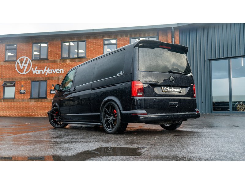 Volkswagen 2.0 BiTDI BlueMotion Tech SE Minibus Double Cab 5dr Diesel DSG FWD LWB Euro 6 (s/s) (204 ps)