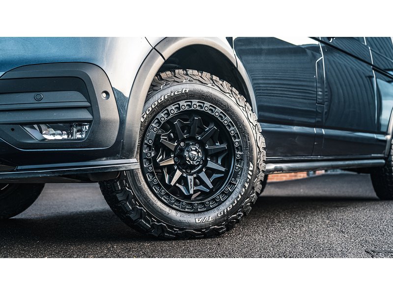 Volkswagen T32 Panel Van Highline LWB 204ps 2.0 TDI DSG 4MOTION