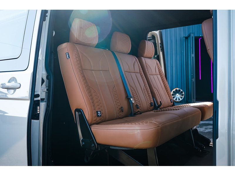 Volkswagen T32 Highline Kombi 5dr Diesel DSG FWD LWB Euro 6 (s/s) (150 ps)