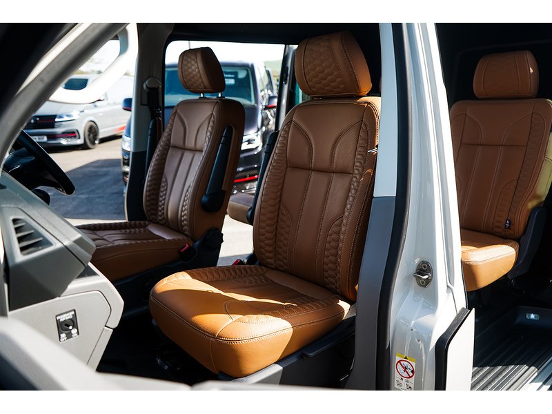 Volkswagen T32 Highline Kombi 5dr Diesel DSG FWD LWB Euro 6 (s/s) (150 ps)