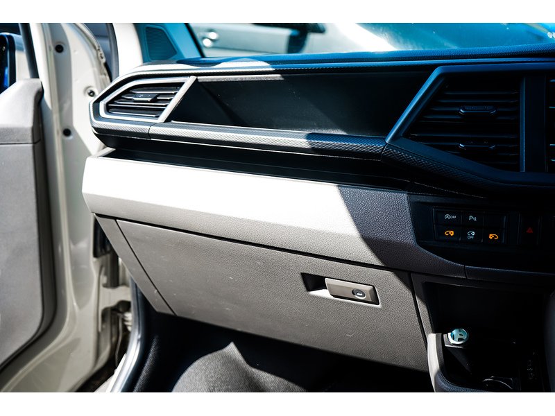 Volkswagen T32 Highline Kombi 5dr Diesel DSG FWD LWB Euro 6 (s/s) (150 ps)