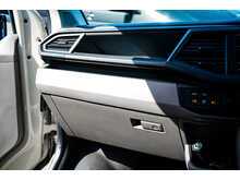 Volkswagen T32 Highline Kombi 5dr Diesel DSG FWD LWB Euro 6 (s/s) (150 ps)