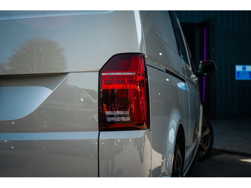 Volkswagen T32 Highline Kombi 5dr Diesel DSG FWD LWB Euro 6 (s/s) (150 ps)