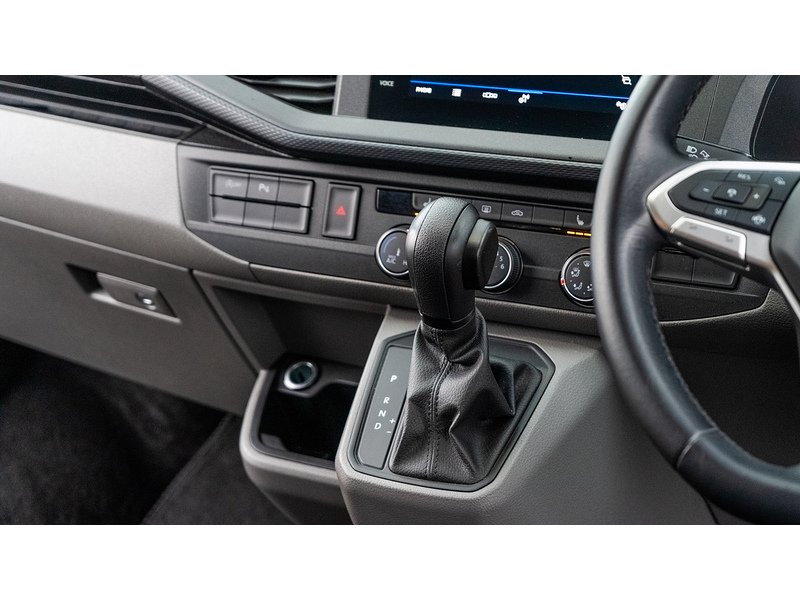 Volkswagen 2.0 TDI T32 Highline Kombi Double Cab 5dr Diesel DSG FWD SWB Euro 6 (s/s) (150 ps)