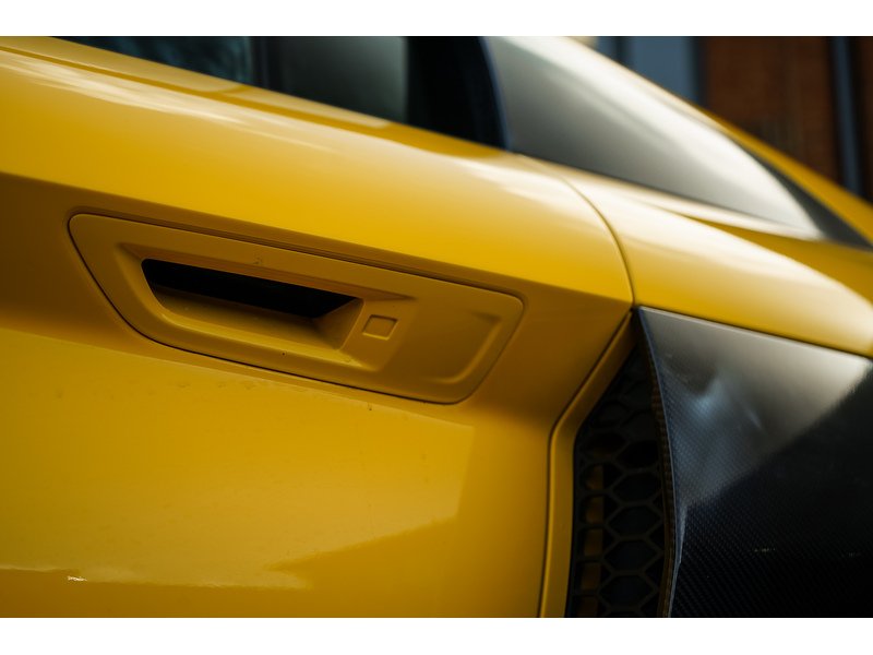 Audi 5.2 FSI V10 Performance Coupe 2dr Petrol S Tronic quattro Euro 6 (s/s) (620 ps)