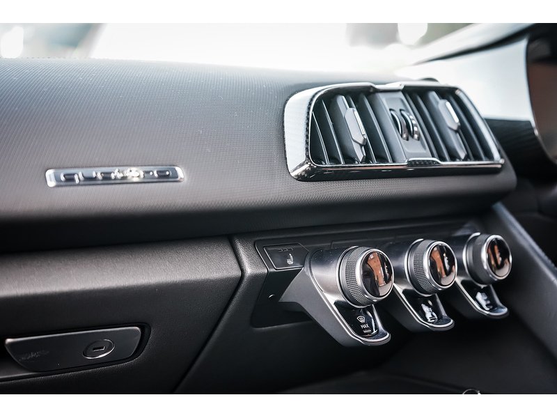 Audi 5.2 FSI V10 Performance Coupe 2dr Petrol S Tronic quattro Euro 6 (s/s) (620 ps)