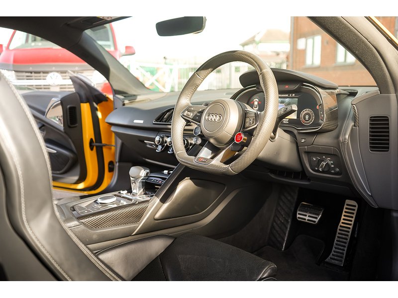 Audi 5.2 FSI V10 Performance Coupe 2dr Petrol S Tronic quattro Euro 6 (s/s) (620 ps)