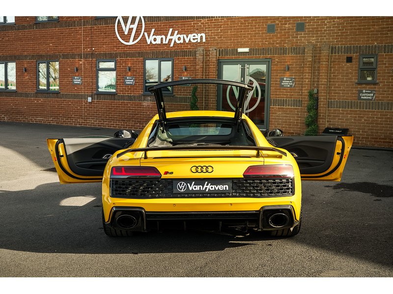 Audi 5.2 FSI V10 Performance Coupe 2dr Petrol S Tronic quattro Euro 6 (s/s) (620 ps)