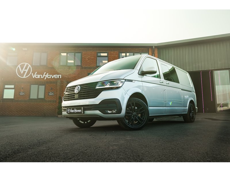 Volkswagen 2.0 BiTDI T32 Highline Kombi Double Cab 5dr Diesel DSG 4Motion LWB High Roof Euro 6 (s/s) (204 ps)