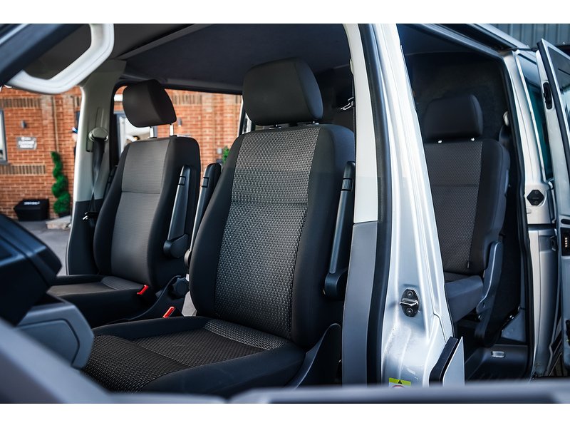 Volkswagen 2.0 BiTDI T32 Highline Kombi Double Cab 5dr Diesel DSG 4Motion LWB High Roof Euro 6 (s/s) (204 ps)