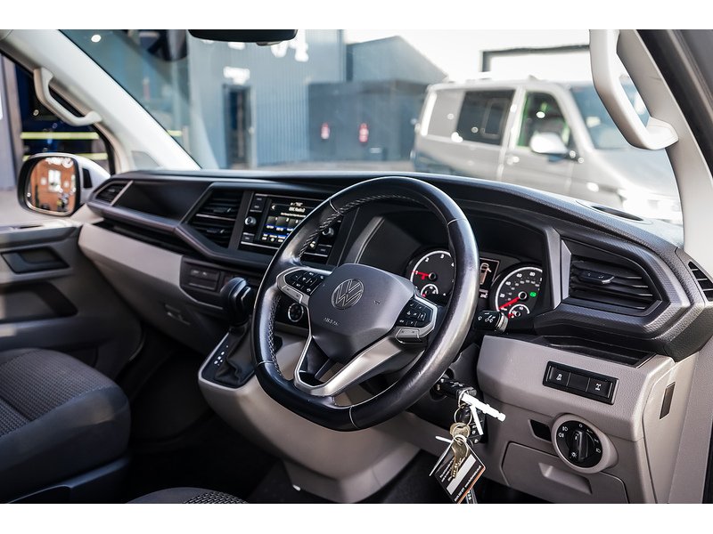 Volkswagen 2.0 BiTDI T32 Highline Kombi Double Cab 5dr Diesel DSG 4Motion LWB High Roof Euro 6 (s/s) (204 ps)