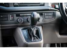 Volkswagen 2.0 BiTDI T32 Highline Kombi Double Cab 5dr Diesel DSG 4Motion LWB High Roof Euro 6 (s/s) (204 ps)
