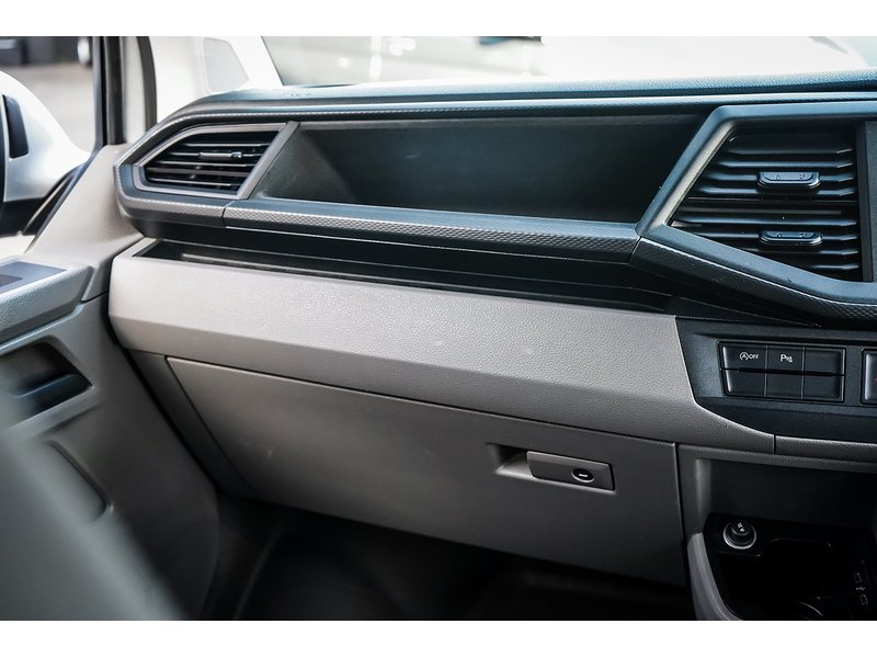 Volkswagen 2.0 BiTDI T32 Highline Kombi Double Cab 5dr Diesel DSG 4Motion LWB High Roof Euro 6 (s/s) (204 ps)