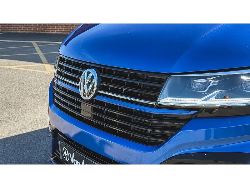 Volkswagen 2.0 BiTDI T30 Highline Panel Van 5dr Diesel DSG FWD SWB Euro 6 (s/s) (204 ps)