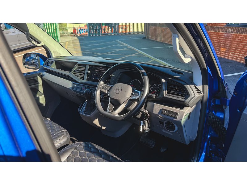 Volkswagen 2.0 BiTDI T30 Highline Panel Van 5dr Diesel DSG FWD SWB Euro 6 (s/s) (204 ps)