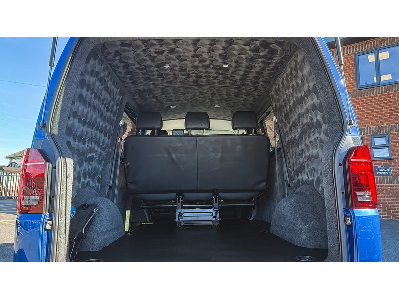 Volkswagen 2.0 BiTDI T30 Highline Panel Van 5dr Diesel DSG FWD SWB Euro 6 (s/s) (204 ps)