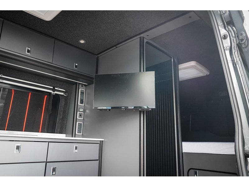 Volkswagen 2.0 TDI CR35 Trendline Panel Van 5dr Diesel Automatic 4Motion LWB High Roof Euro 6 (s/s) (177 ps)