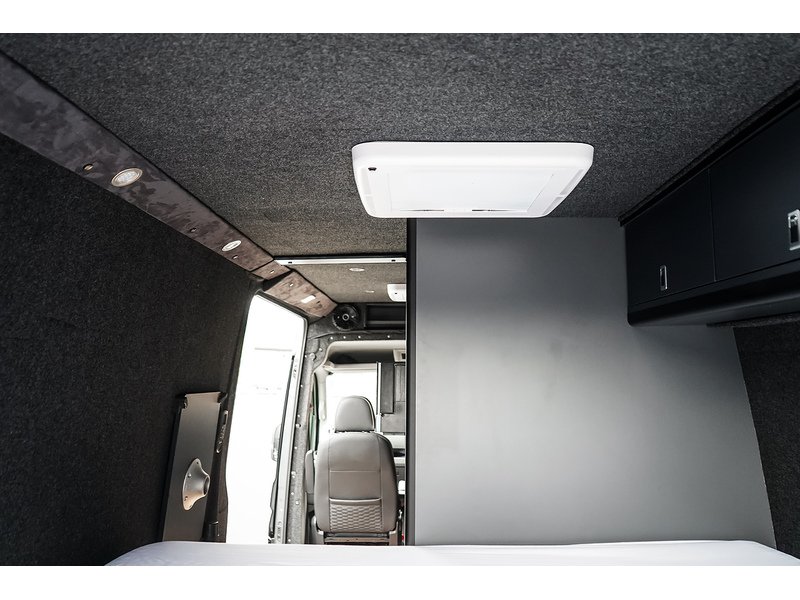 Volkswagen 2.0 TDI CR35 Trendline Panel Van 5dr Diesel Automatic 4Motion LWB High Roof Euro 6 (s/s) (177 ps)