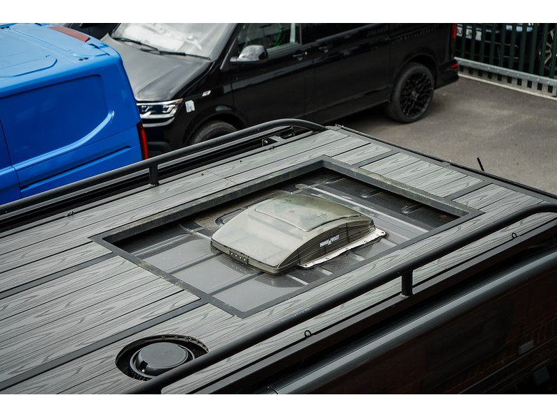 Volkswagen 2.0 TDI CR35 Trendline Panel Van 5dr Diesel Automatic 4Motion LWB High Roof Euro 6 (s/s) (177 ps)